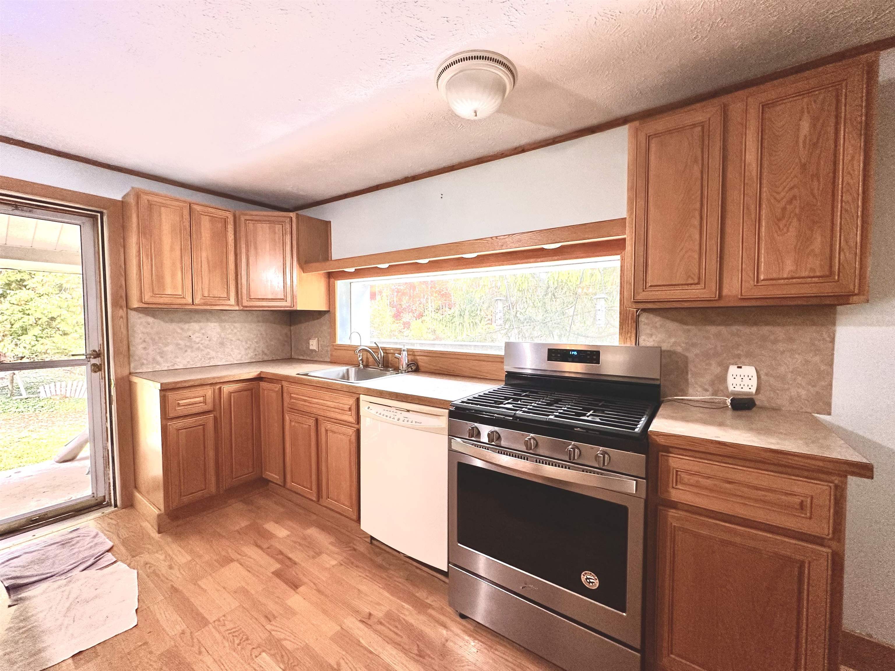 9067 East Lincoln Road Cedar, MI 49621 - Photo 4 of 20 1939786-58c74ca8-eef4-41f6-9221-70a165701c6c.JPG