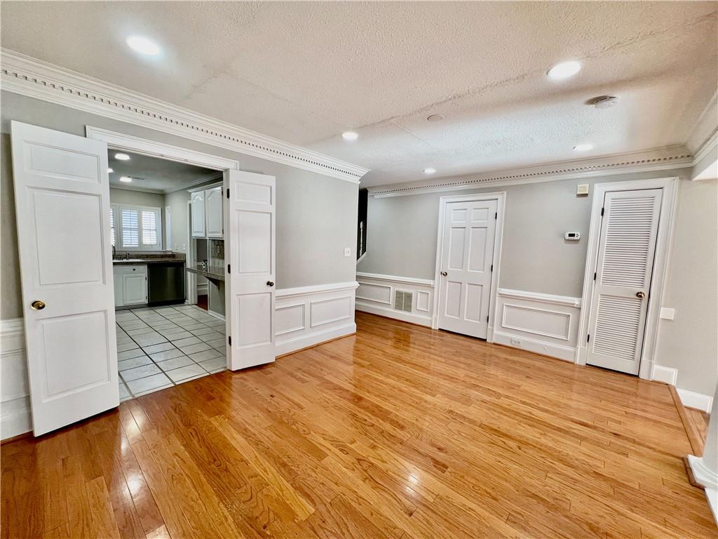 215 Brantley Road Atlanta, GA 30350 - Photo 5 of 22