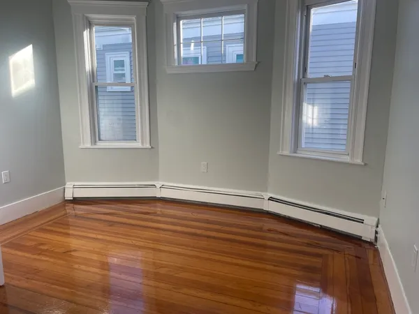 $3,400 | 132 Greenwood Street, Unit 3, Boston, MA 02121