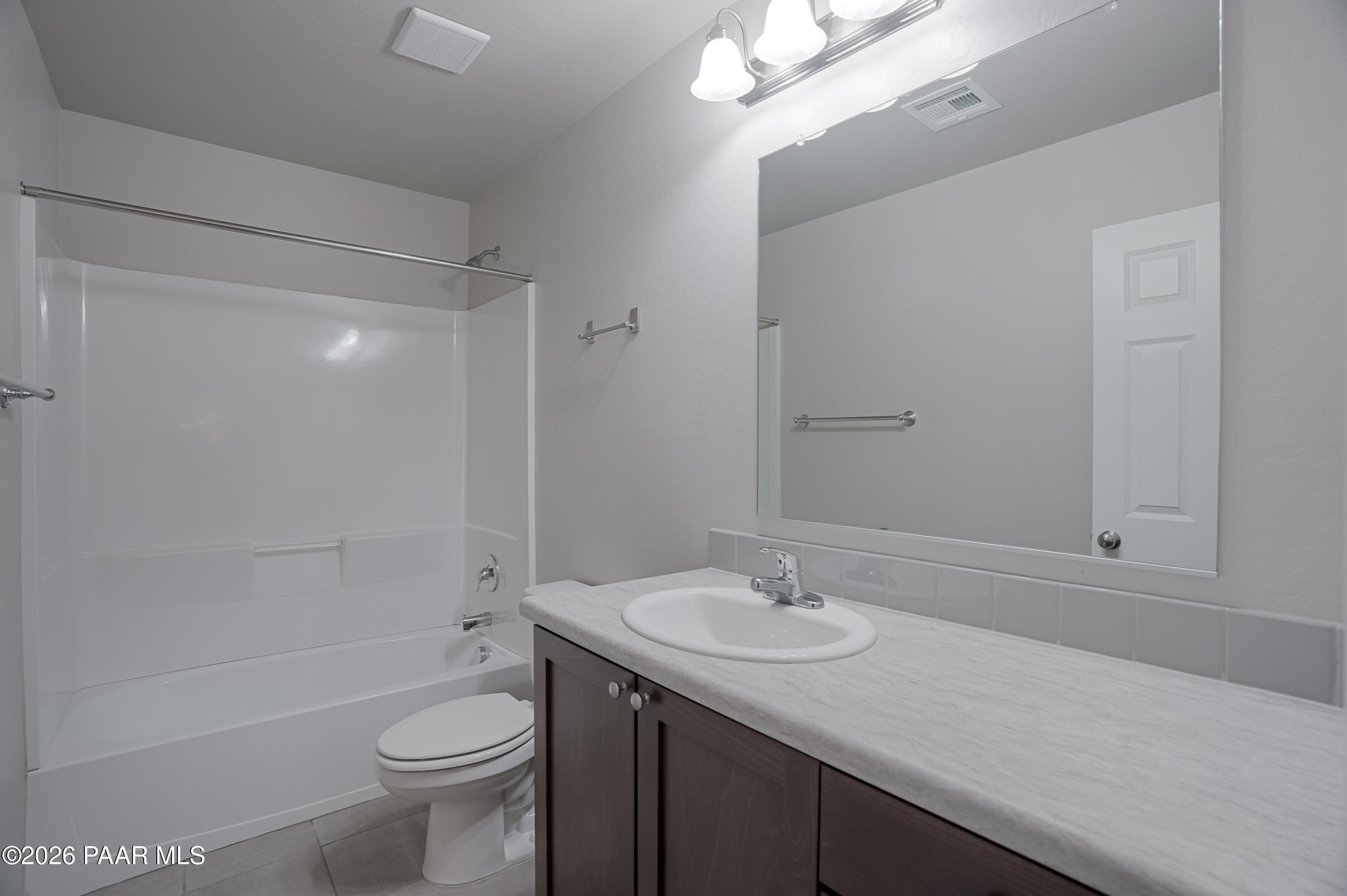 6755 North Double Tree Road Prescott, AZ 86305 - Photo 26 of 41 Guest Bathroom 2
