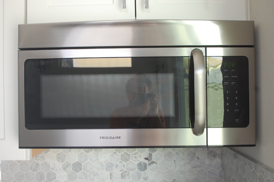 1707 Garden Street, Unit B Austin, TX 78702 - Photo 22 of 33 Kitchen view of stainless steel microwave