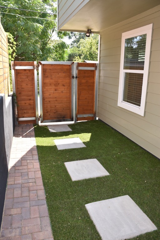 1707 Garden Street, Unit B Austin, TX 78702 - Photo 6 of 33 View of yard with a gate