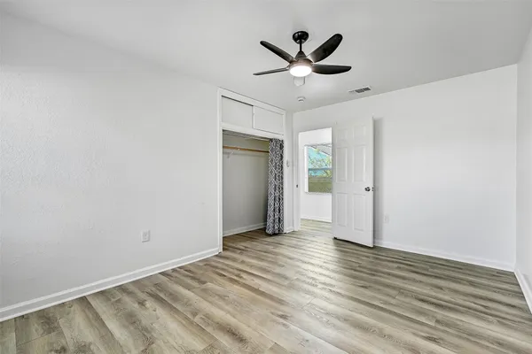 $2,100 | 2328 Wimcrest Street, Galveston, TX 77551