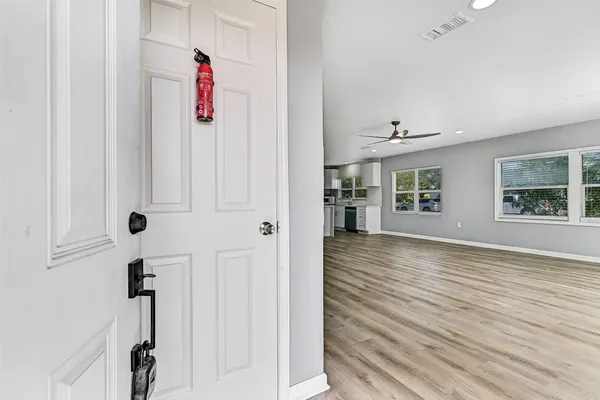 $2,100 | 2328 Wimcrest Street, Galveston, TX 77551