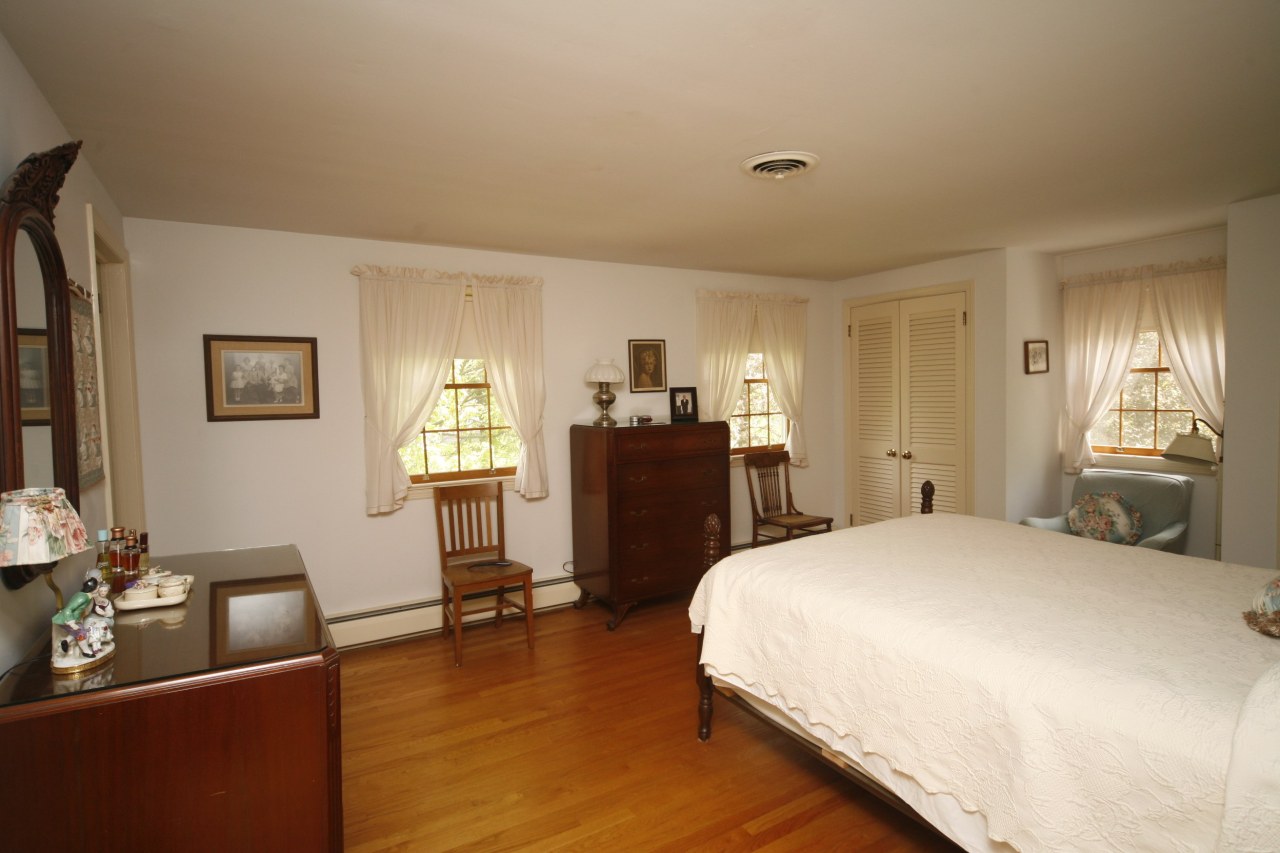 64 Old Studio Road New Canaan, CT 06840 - Photo 8 of 10 Master Bedroom