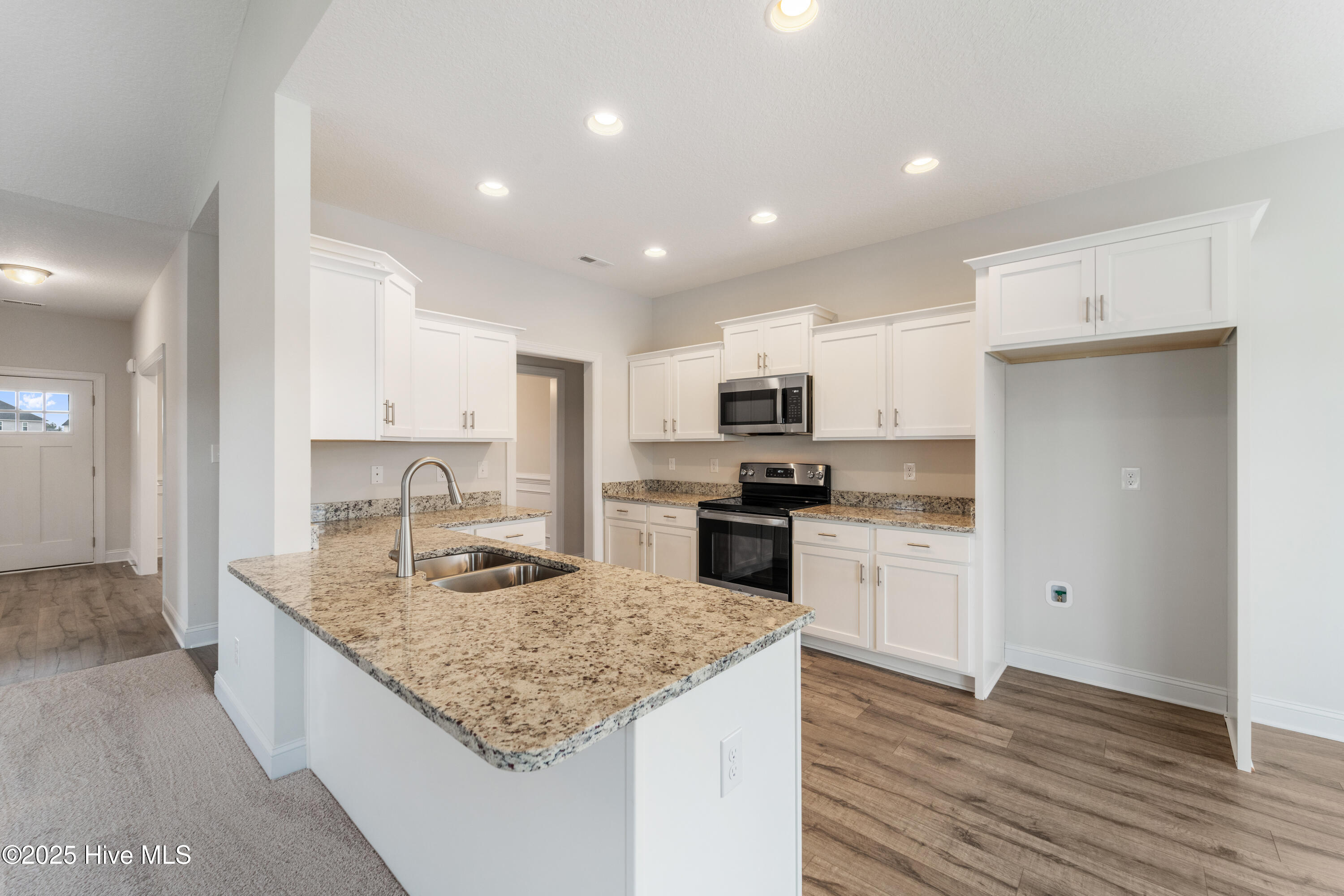 754 Secession Lane Jacksonville, NC 28546 - Photo 10 of 35 DSC09633