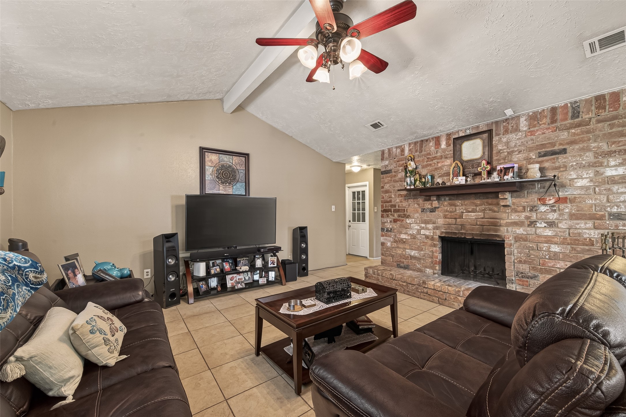 1915 Delphi Lane Houston, TX 77067 - Photo 8 of 31