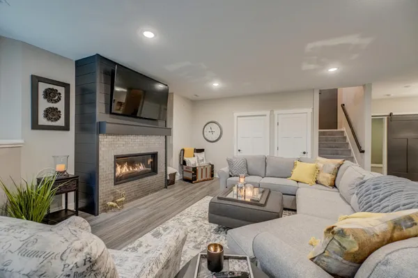 $699,000 | 1777 George Norman Drive, New Richmond, WI 54017