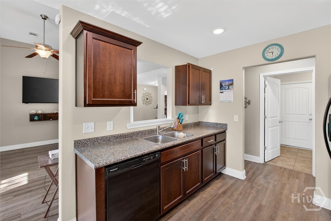 220 Crape Myrtle Court Springfield, GA 31329 - Photo 14 of 34