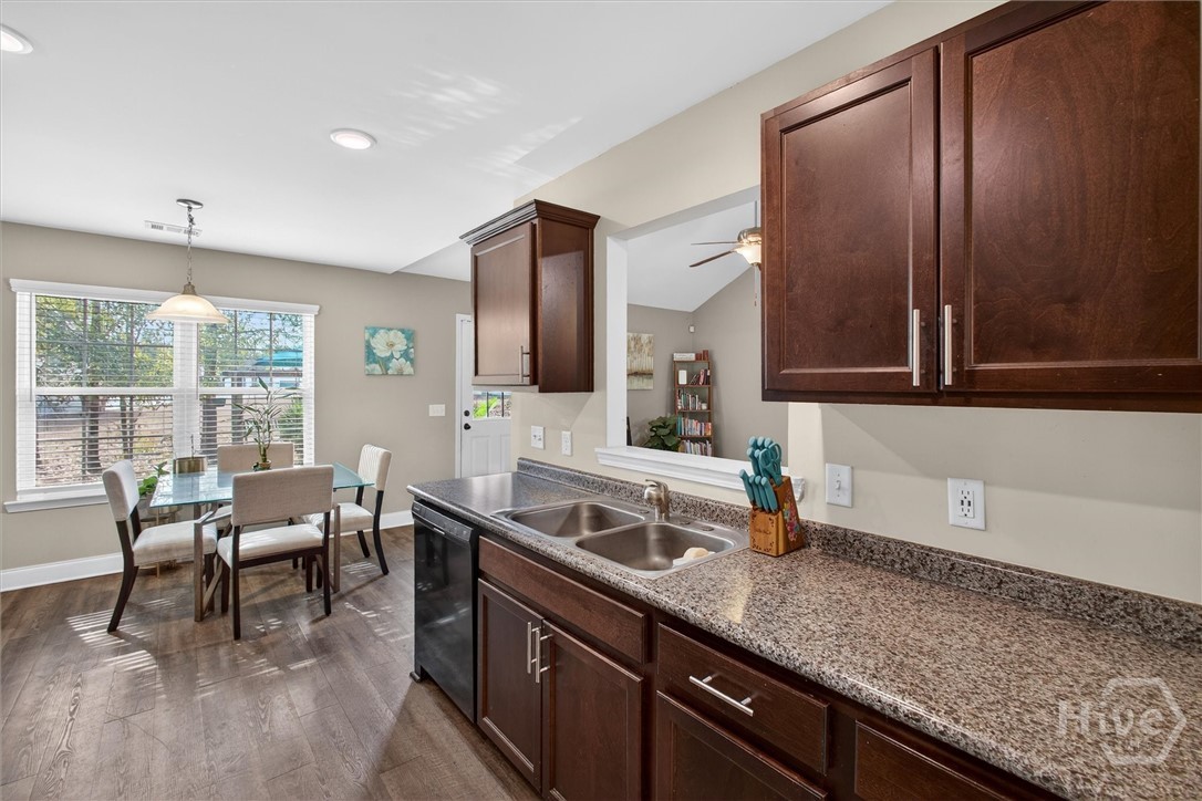 220 Crape Myrtle Court Springfield, GA 31329 - Photo 17 of 34