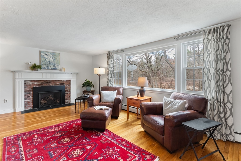 15 New Meadow Road Lynnfield, MA 01940 - Photo 12 of 37