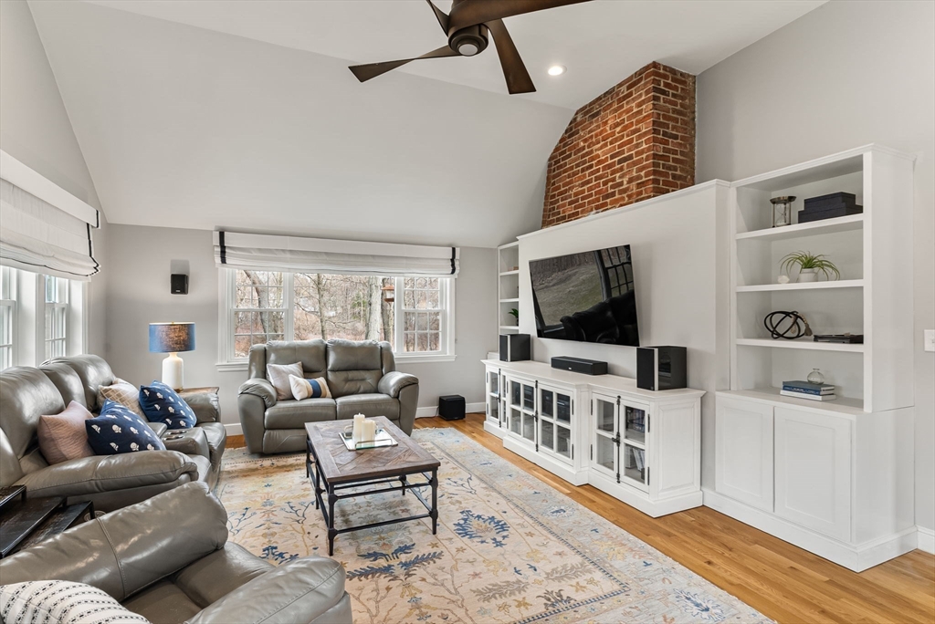 15 New Meadow Road Lynnfield, MA 01940 - Photo 19 of 37