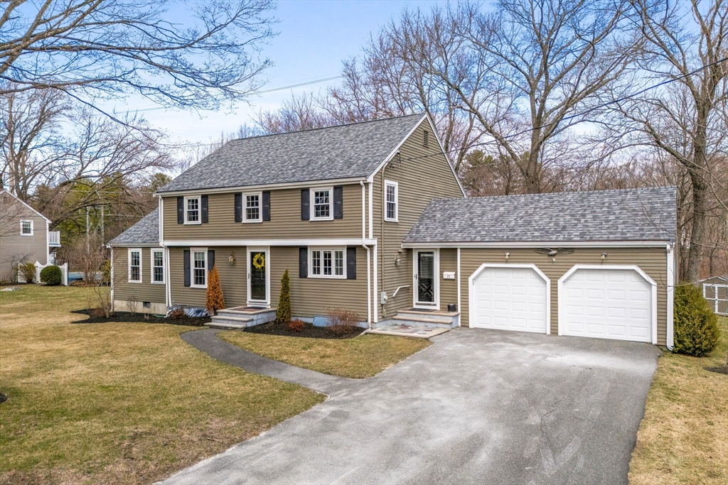 15 New Meadow Road Lynnfield, MA 01940 - Photo 2 of 37