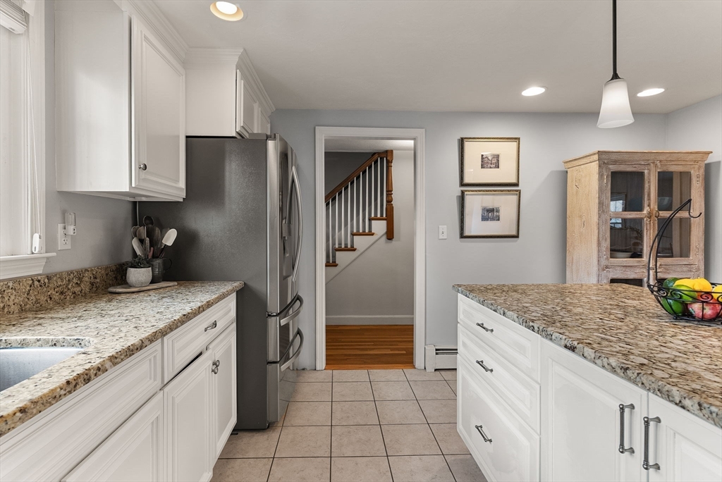 15 New Meadow Road Lynnfield, MA 01940 - Photo 7 of 37