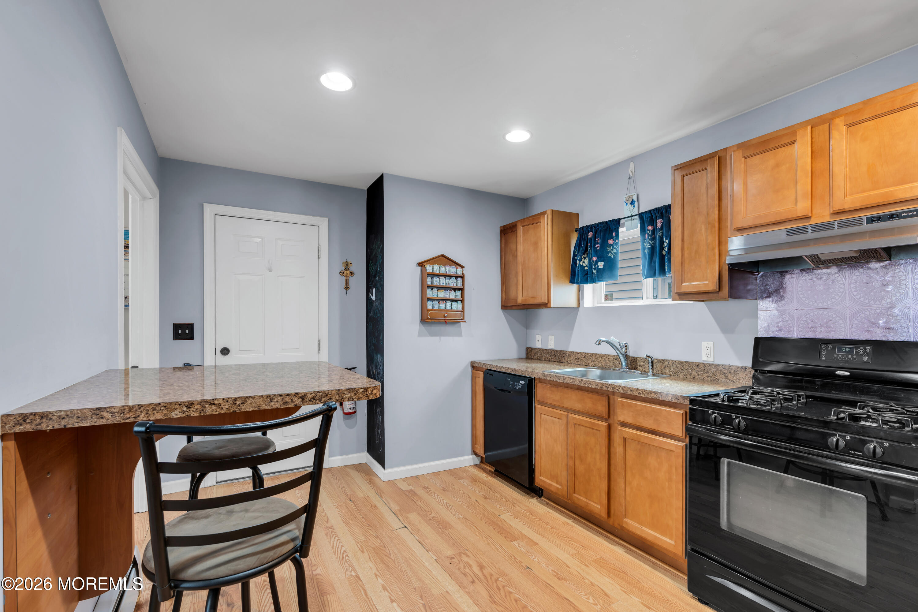 4 Conover Street Freehold, NJ 07728 - Photo 20 of 35 16-print-DSC09672