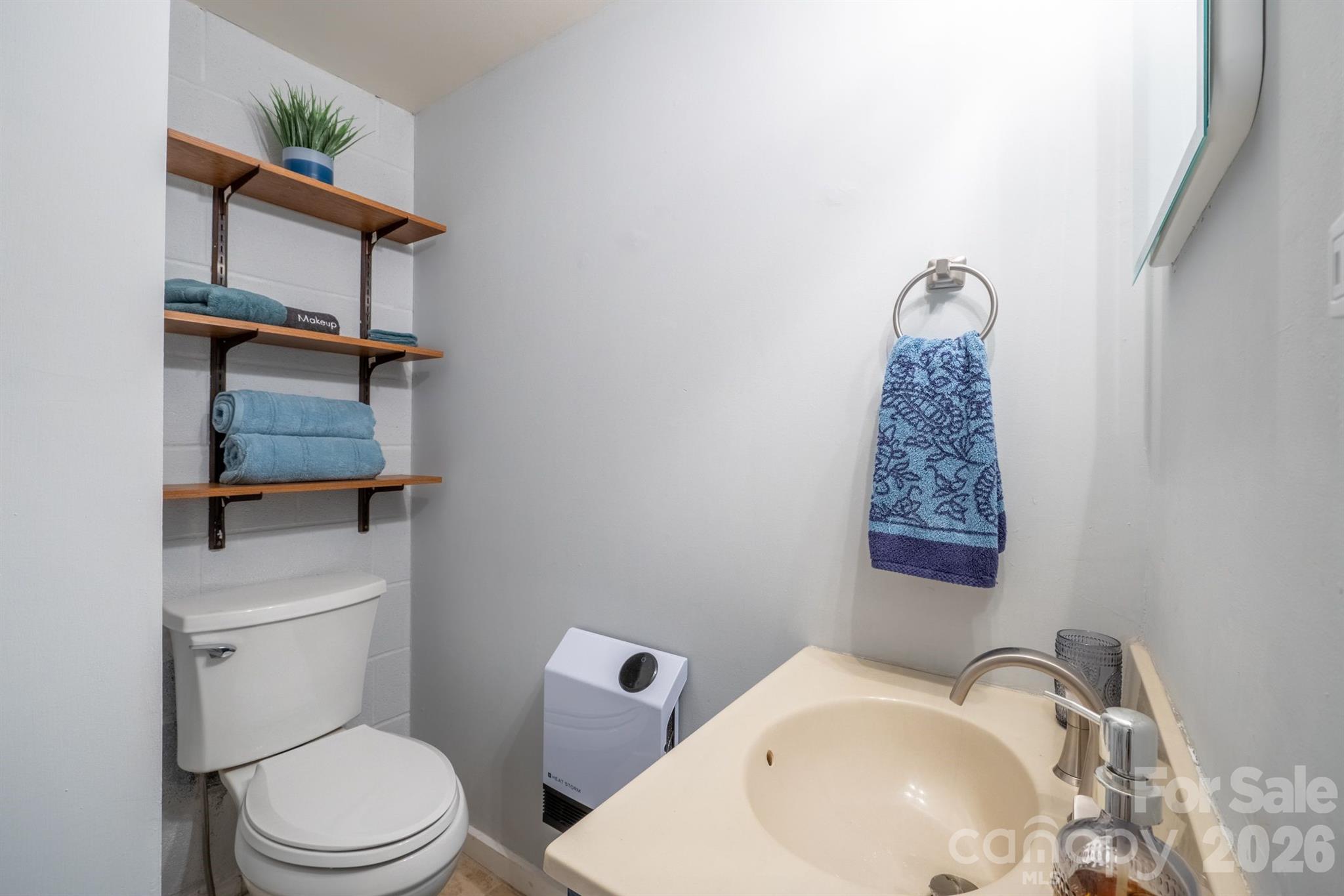 2777 Hickory Nut Gap Road Newland, NC 28657 - Photo 17 of 27