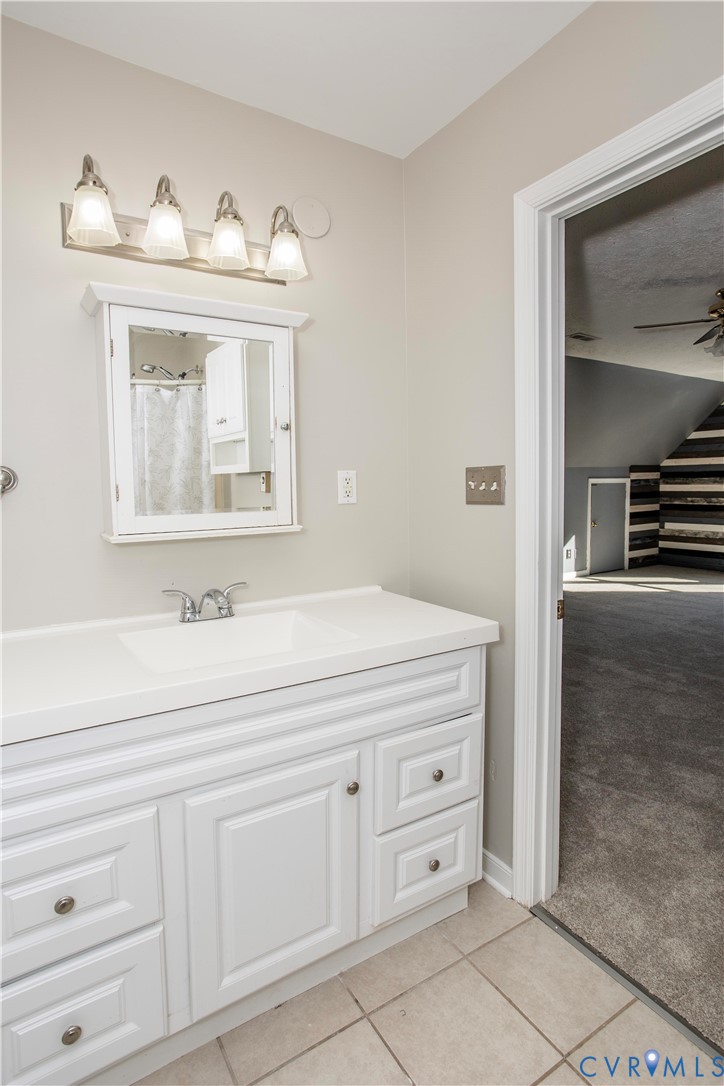 10818 Timonium Drive Chester, VA 23831 - Photo 22 of 28 Upstairs Jack-n-Jill