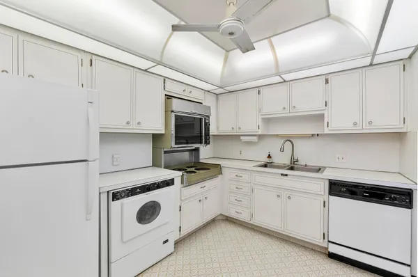 $499,000 | 1500 South Ocean Boulevard, Unit 1101, Pompano Beach, FL 33062