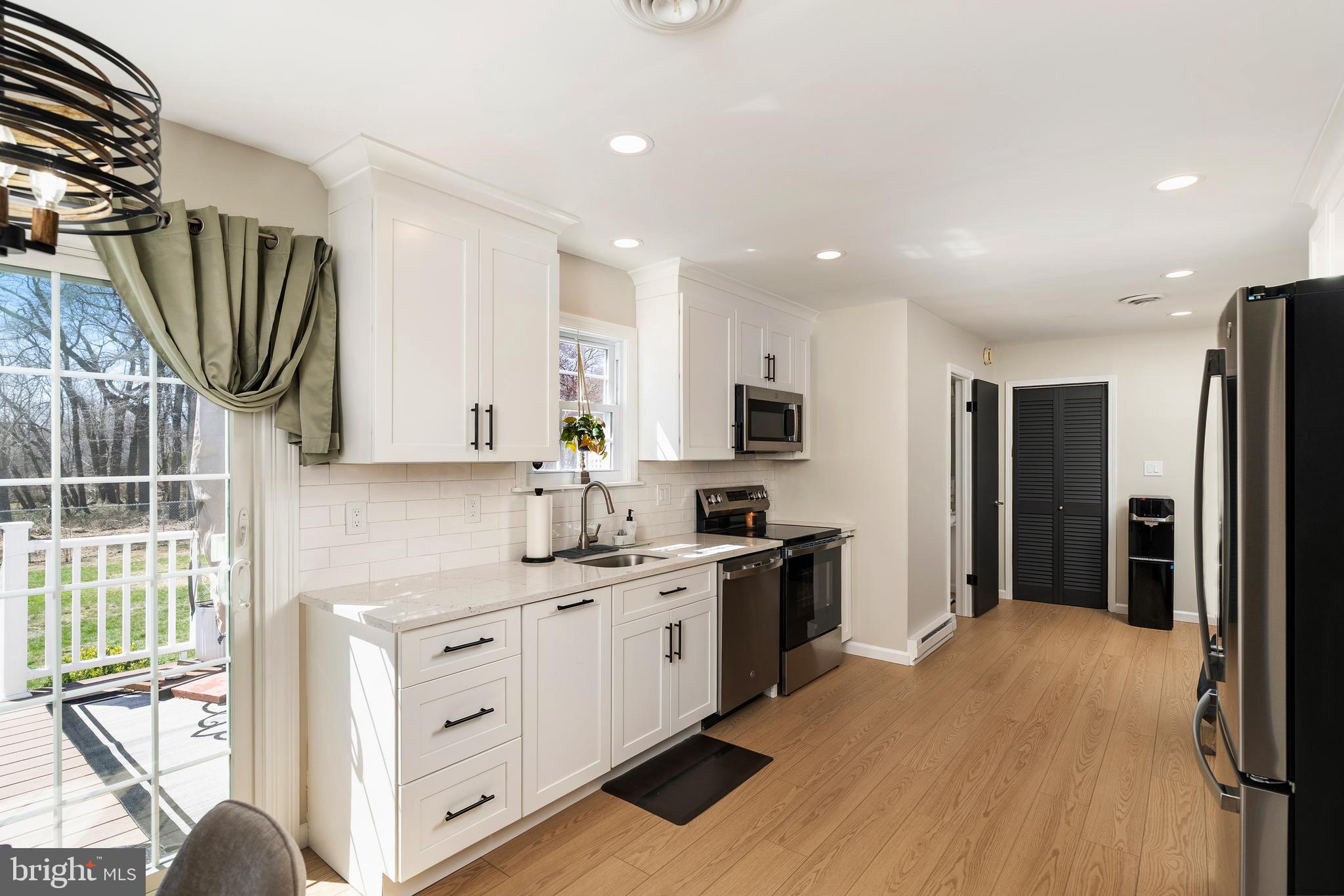 477 Flock Road Hamilton, NJ 08619 - Photo 9 of 27 Beautifully renovated kitchen
