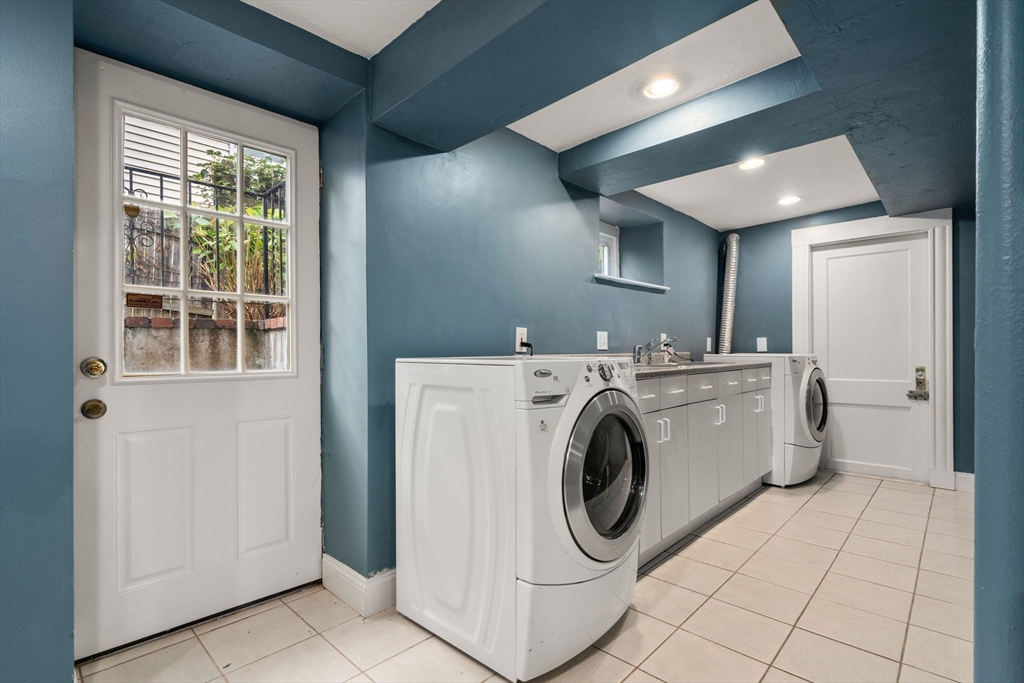 20 Whittemore Road, Unit 20 Newton, MA 02458 - Photo 18 of 33 Gallery Image 18