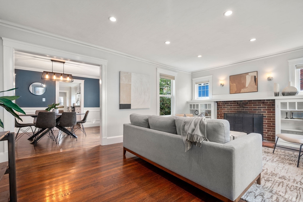 20 Whittemore Road, Unit 20 Newton, MA 02458 - Photo 2 of 33 Gallery Image 2