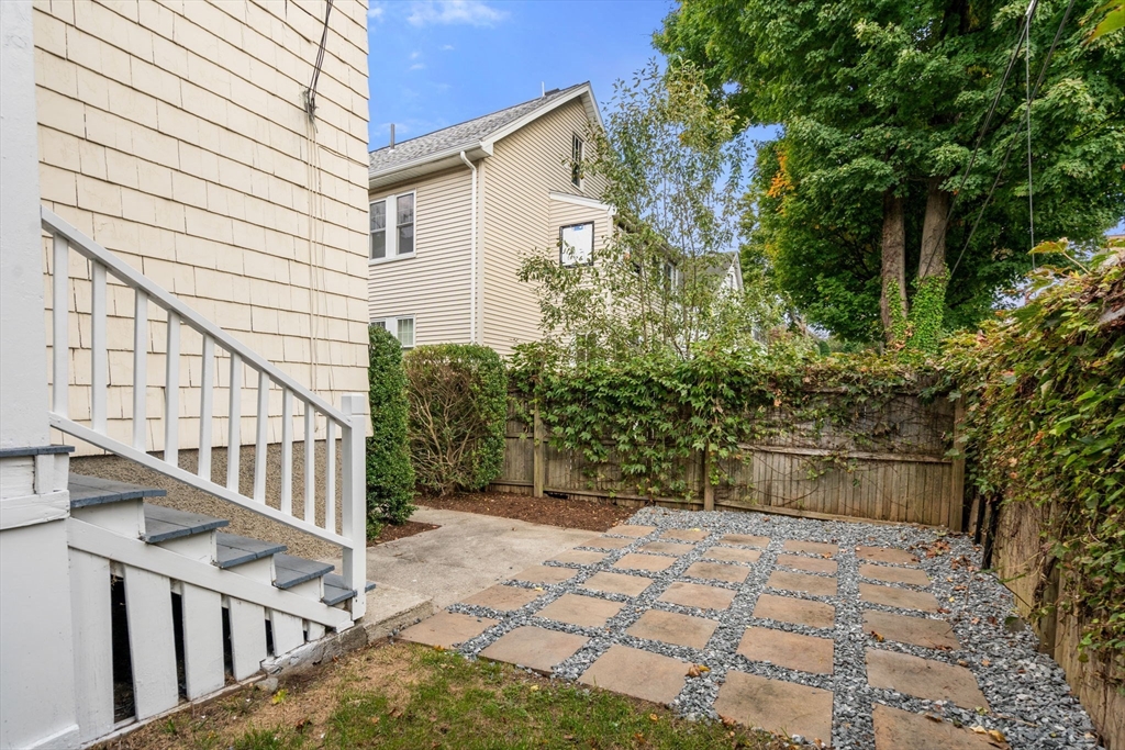 20 Whittemore Road, Unit 20 Newton, MA 02458 - Photo 29 of 33 Gallery Image 29