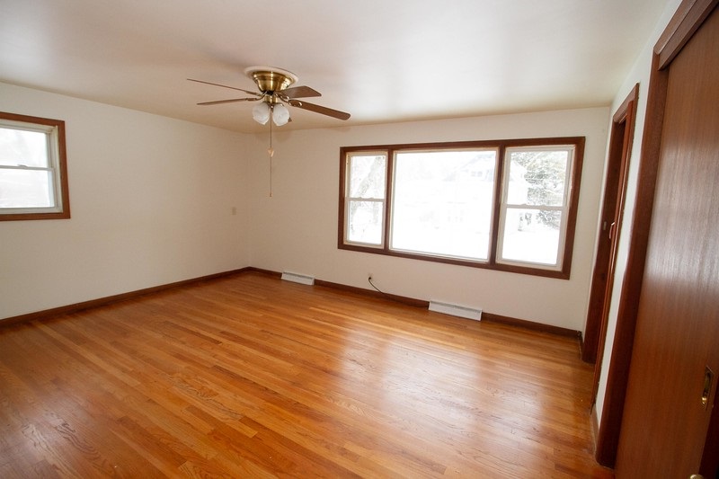 2111 Jersey Ridge Road Davenport, IA 52803 - Photo 16 of 24 Gallery Image 16