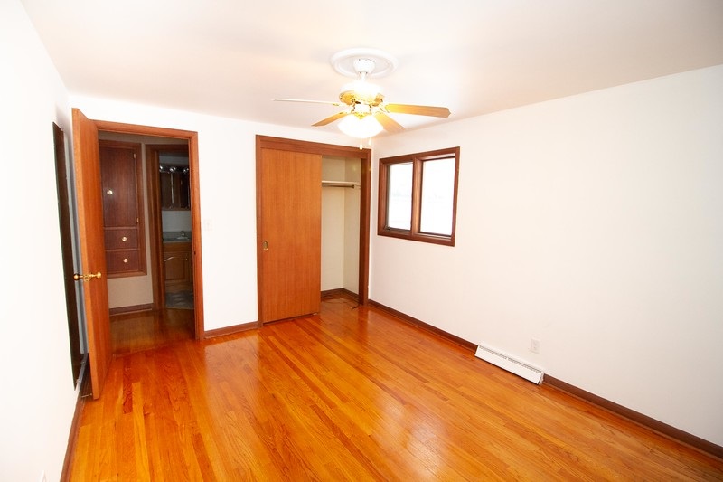 2111 Jersey Ridge Road Davenport, IA 52803 - Photo 17 of 24 Gallery Image 17