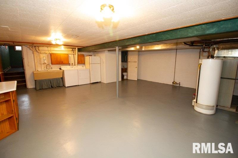2111 Jersey Ridge Road Davenport, IA 52803 - Photo 20 of 24 Gallery Image 20