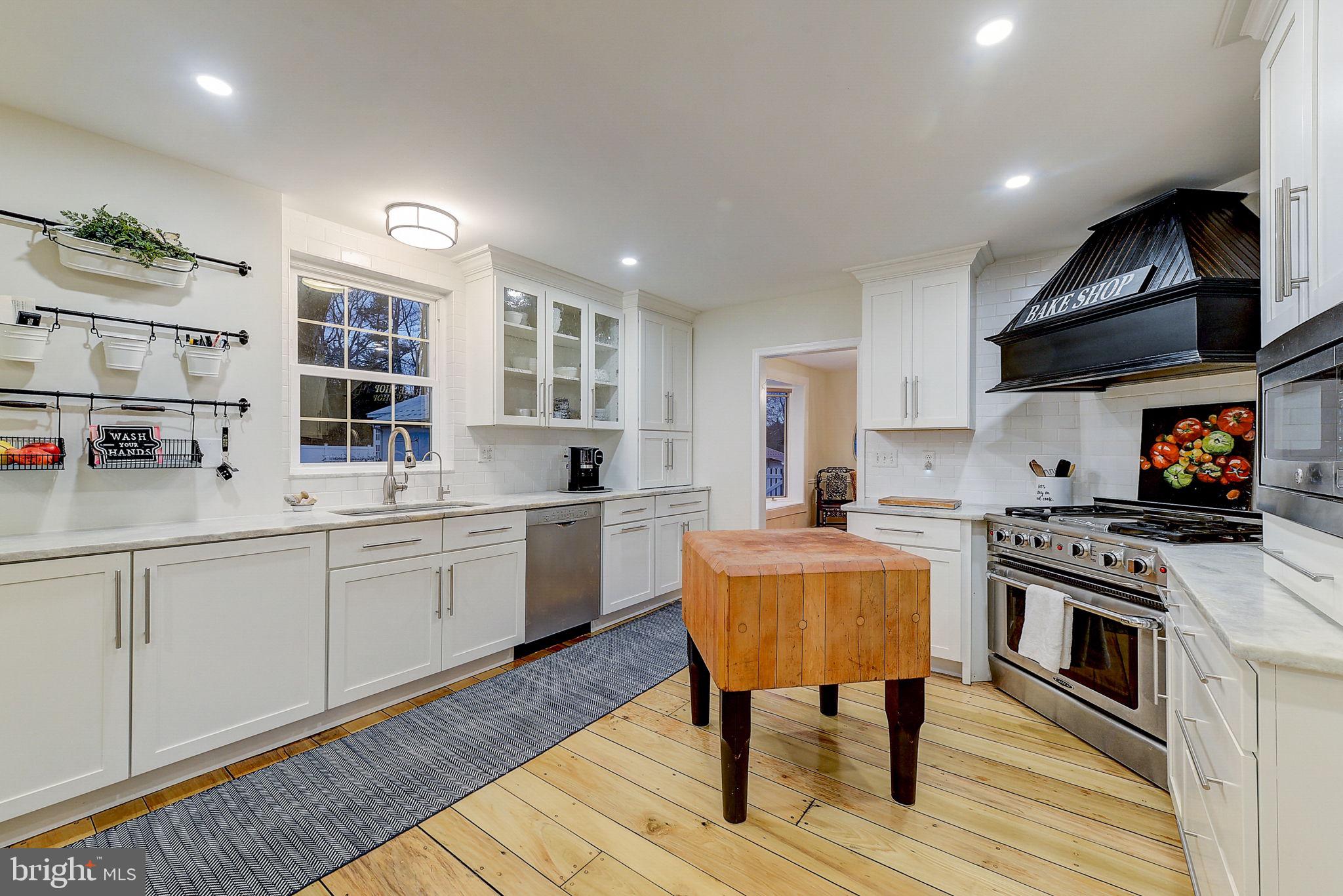 1439 Huntingdon Road Abington, PA 19001 - Photo 13 of 59 Kitchen