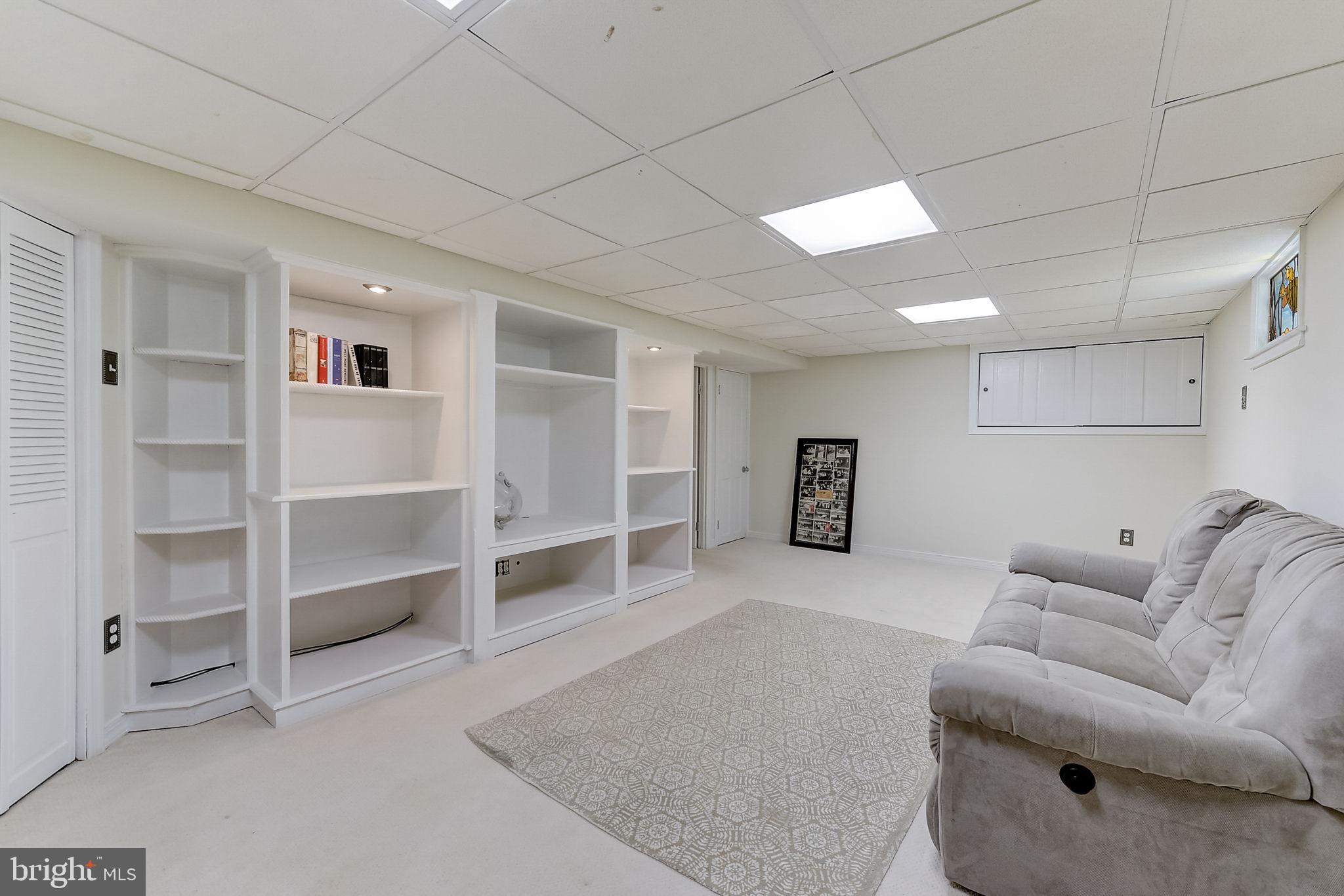 1439 Huntingdon Road Abington, PA 19001 - Photo 29 of 59