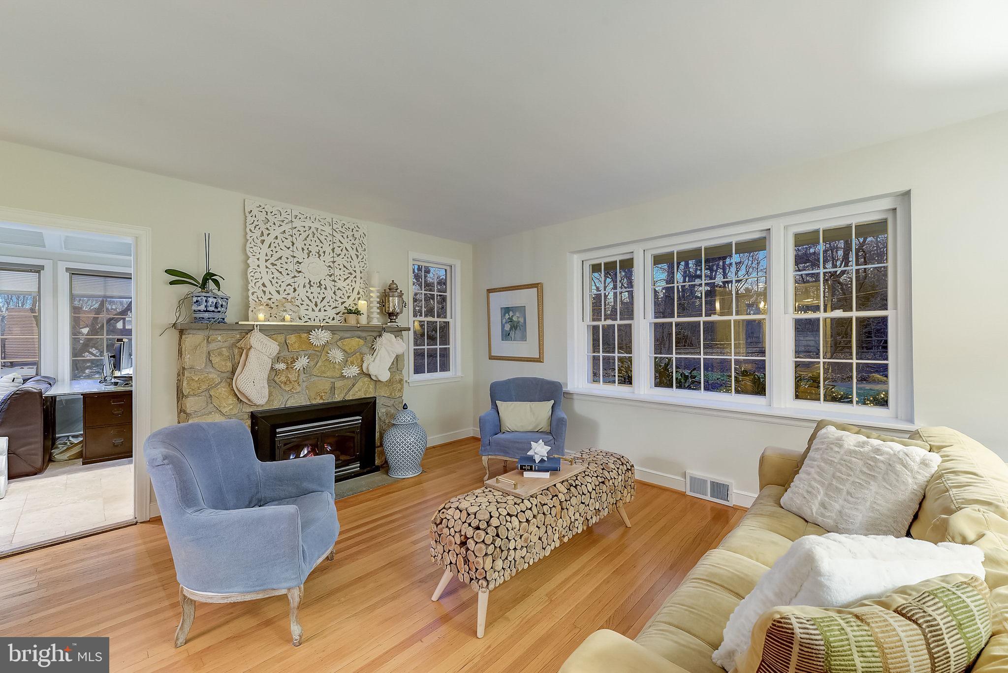 1439 Huntingdon Road Abington, PA 19001 - Photo 3 of 59 Living room with gas fireplace
