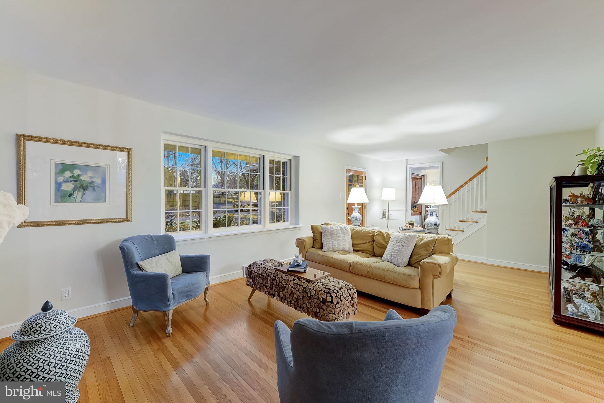 1439 Huntingdon Road Abington, PA 19001 - Photo 4 of 59