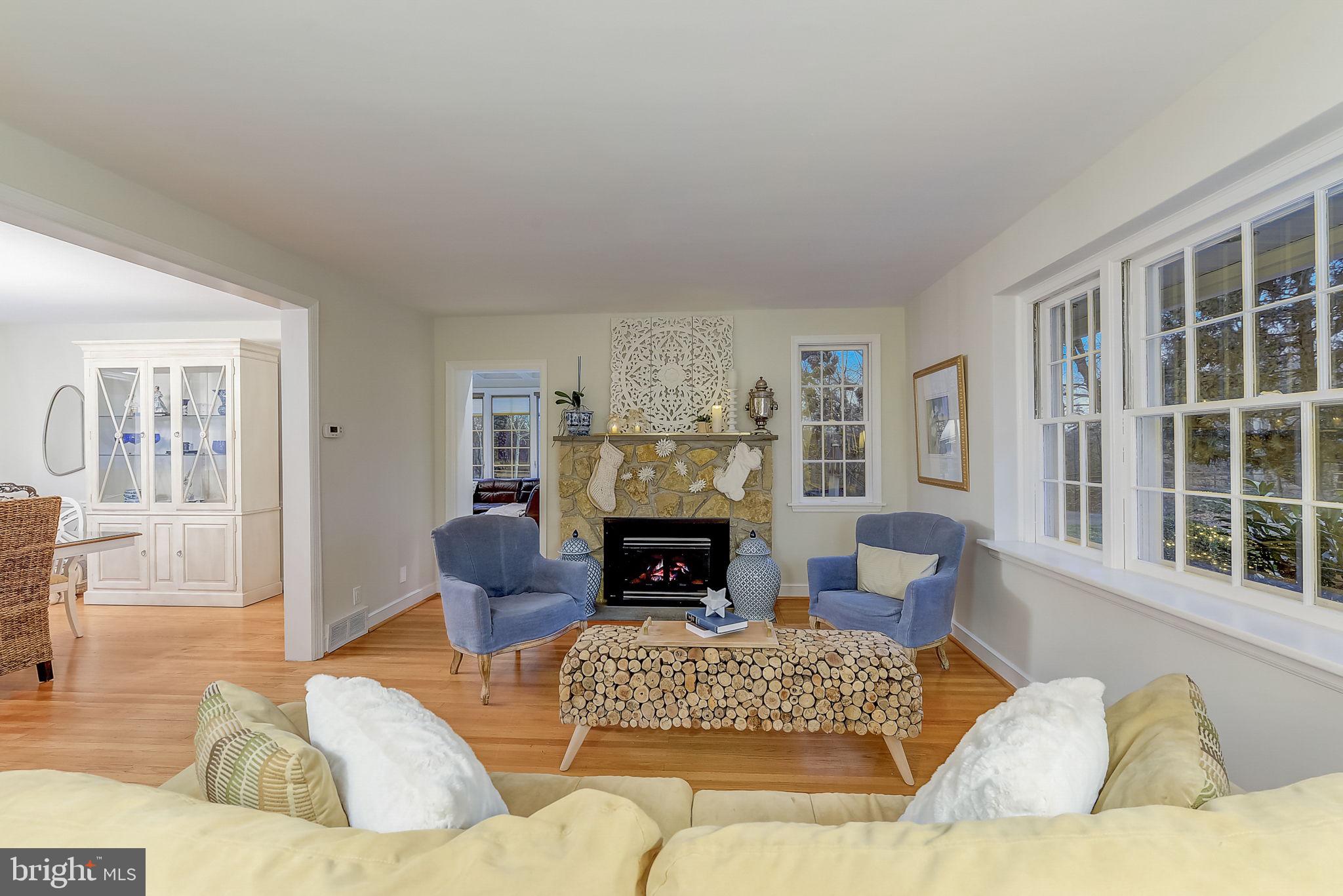 1439 Huntingdon Road Abington, PA 19001 - Photo 5 of 59