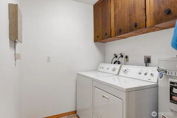 $484,000 | 13648 28th Place South, SeaTac, WA 98168