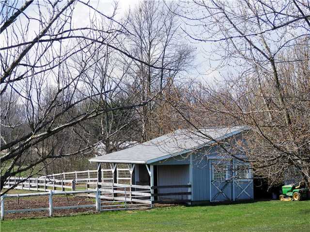 18280 Hopewell Road Mount Vernon, OH 43050 - Photo 3 of 25