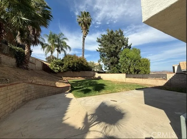 $814,500 | 27745 Desert Place, Castaic, CA 91384