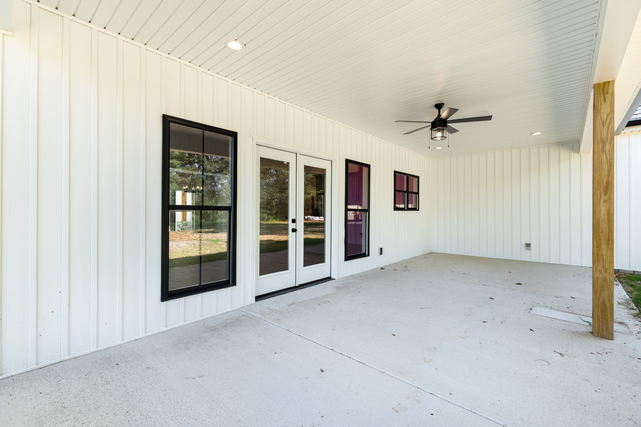 57 Simons Boulevard Morrison, TN 37357 - Photo 6 of 33