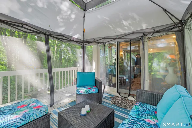 $375,000 | 90 Rowley Road, Woodbury, CT 06798