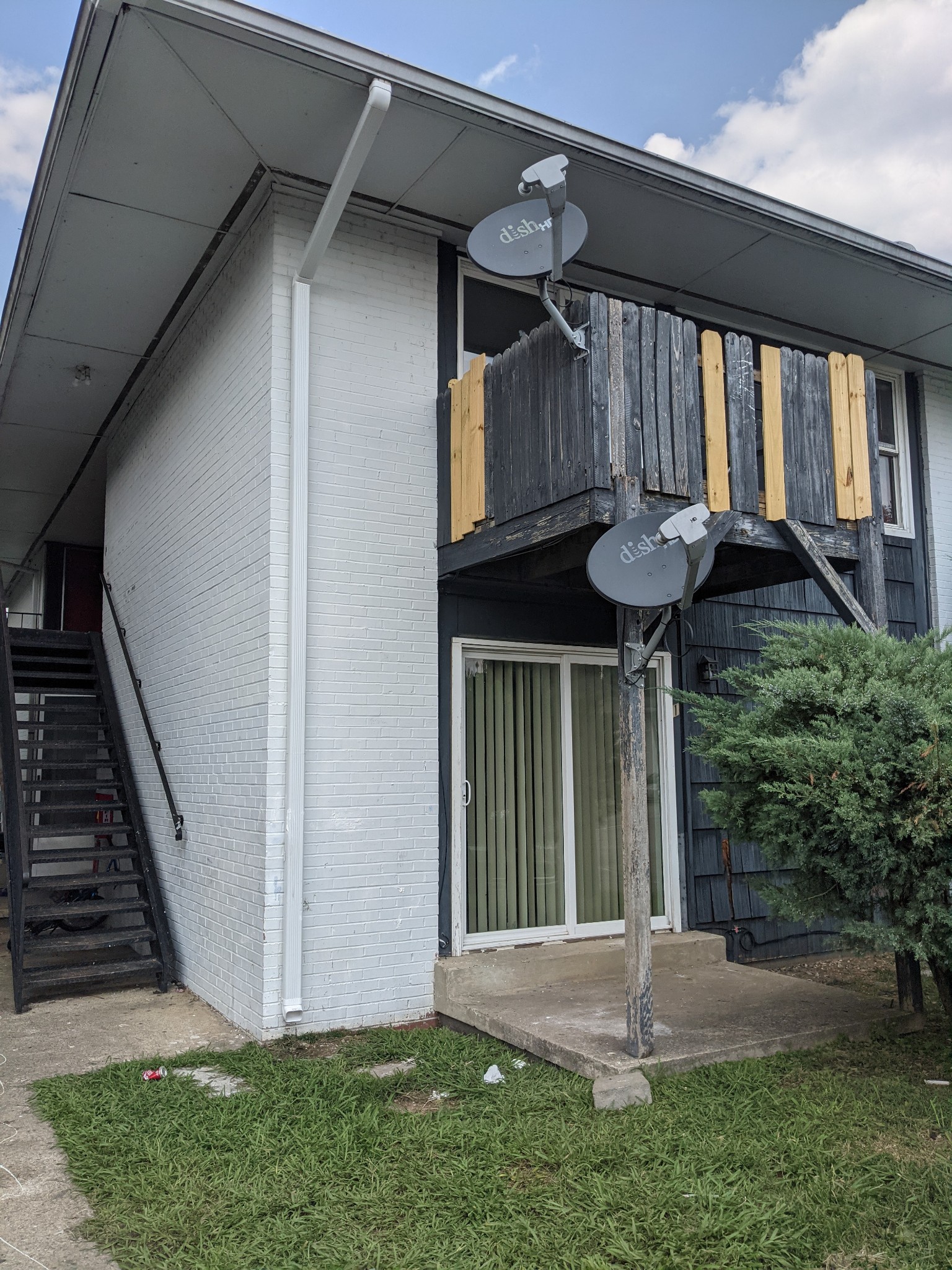 320 Welch Road, Unit F1 Nashville, TN 37211 - Photo 13 of 13 a view of small yard in front of house
