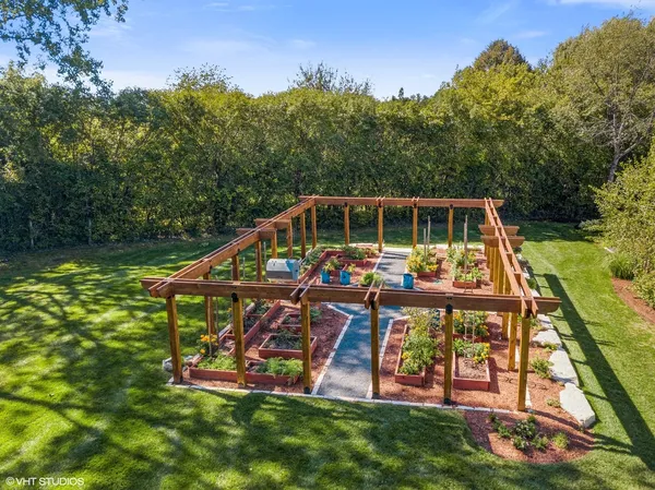 $13,000 | 675 Old Barrington Road, North Barrington, IL 60010