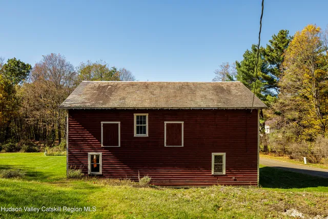 $499,000 | 33 River Road, Chatham, NY 12037