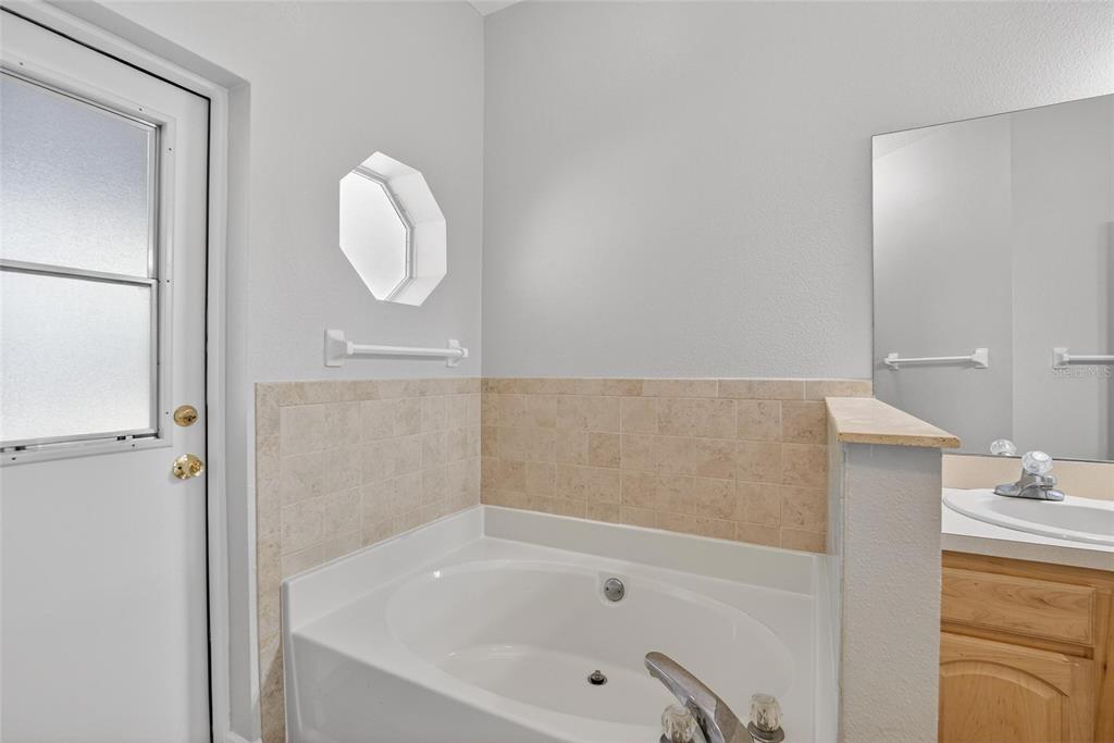 11304 Balm Riverview Road Riverview, FL 33569 - Photo 12 of 45