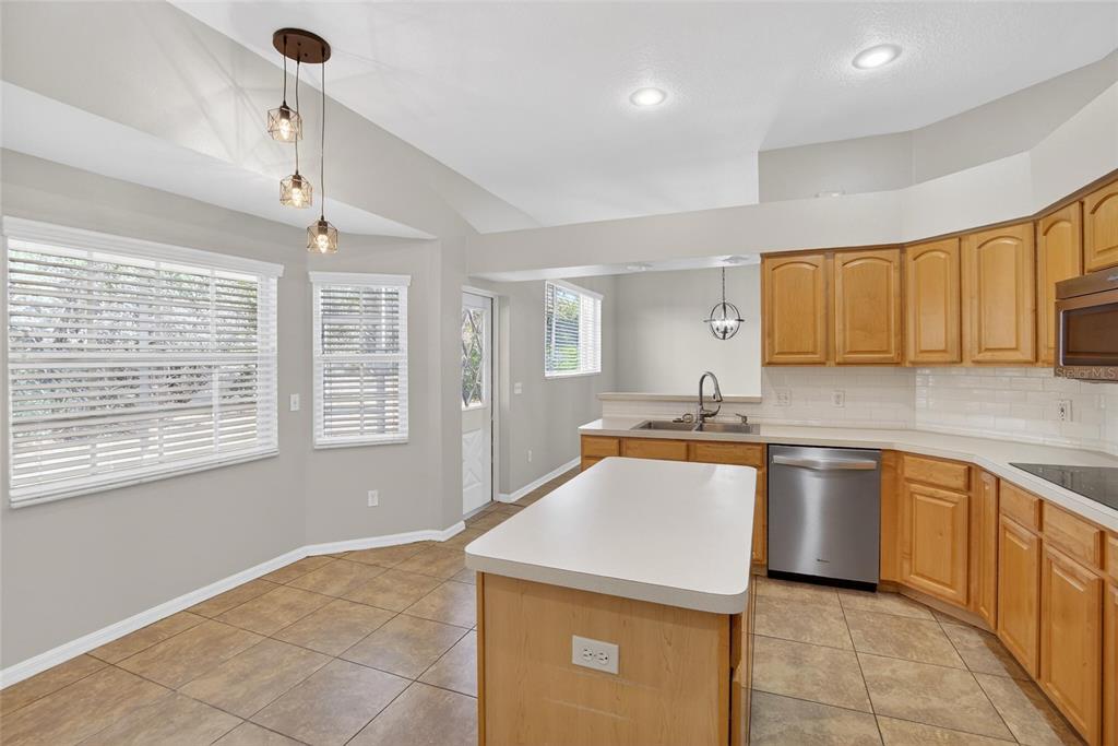 11304 Balm Riverview Road Riverview, FL 33569 - Photo 15 of 45