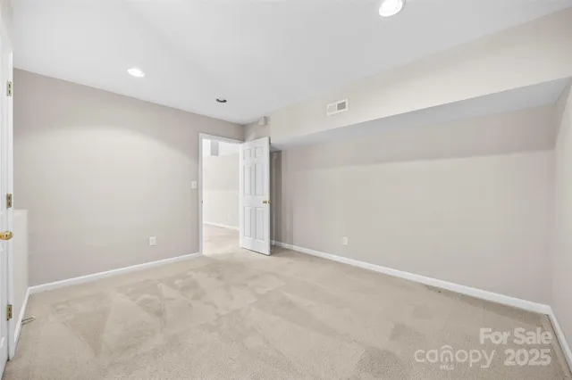 $500,000 | 6631 Harburn Forest Drive, Charlotte, NC 28269