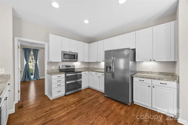 $500,000 | 6631 Harburn Forest Drive, Charlotte, NC 28269