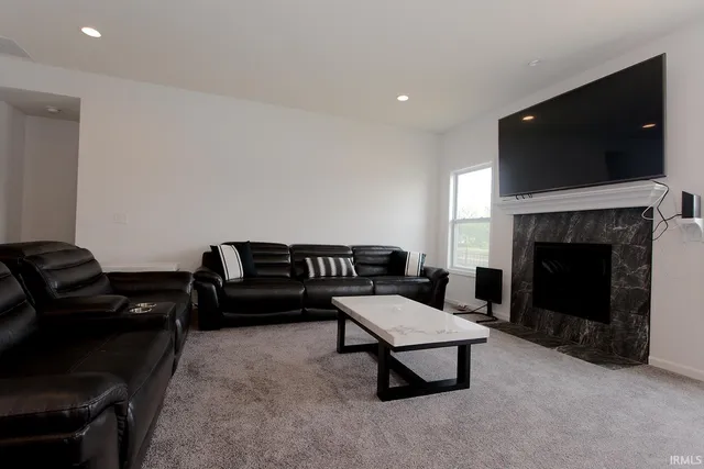 $350,000 | 13710 Copper Strike Pass, Fort Wayne, IN 46845