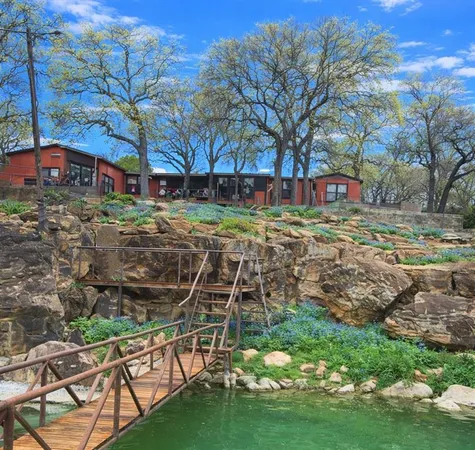 $510,000 | 302 Kennon Circle, Palo Pinto, TX 76484