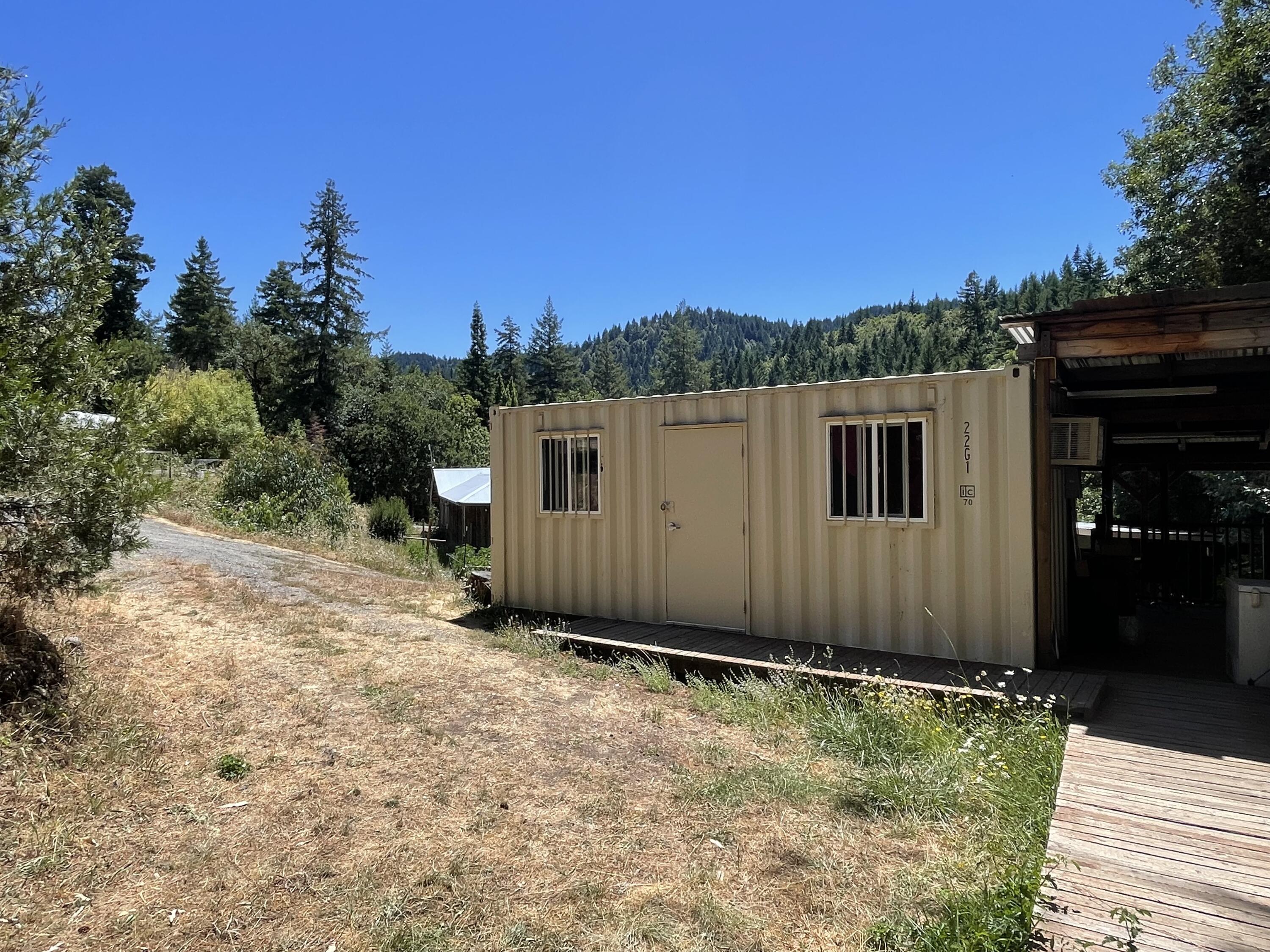 35082 Alderpoint Road Blocksburg, CA 95514 - Photo 19 of 71