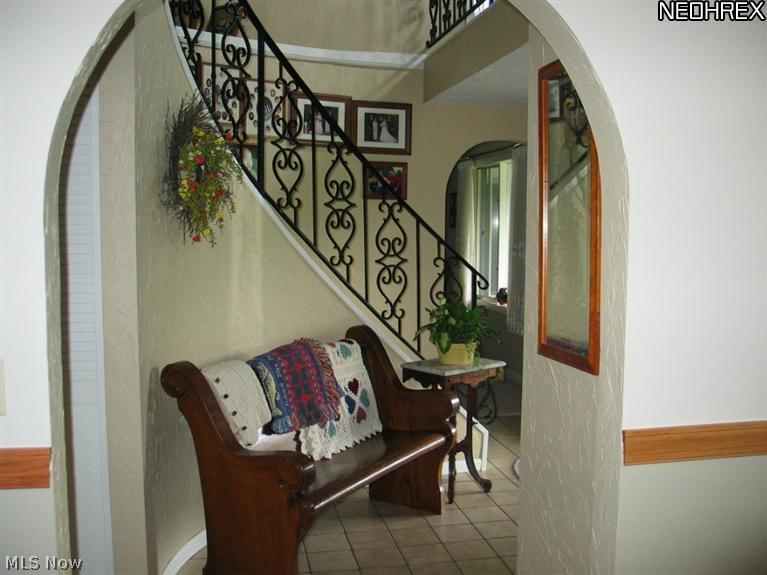 7750 Pyle South Amherst Road Amherst, OH 44001 - Photo 5 of 24 2nd Foyer View